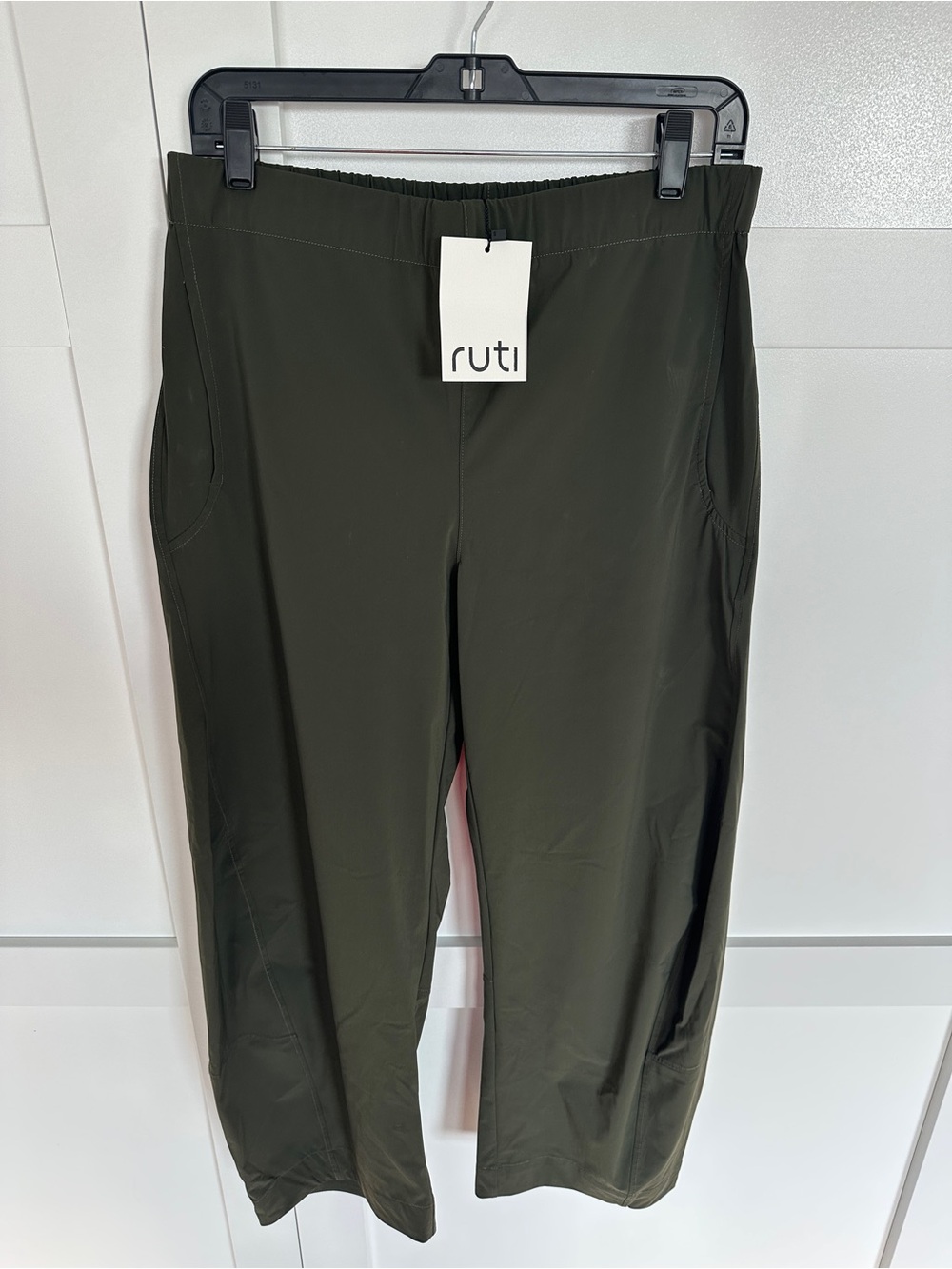 Ruti On The Loose Pants